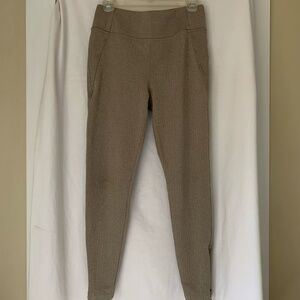 Athleta 'Delancey' pull on tights/leggings in a buff herringbone pattern